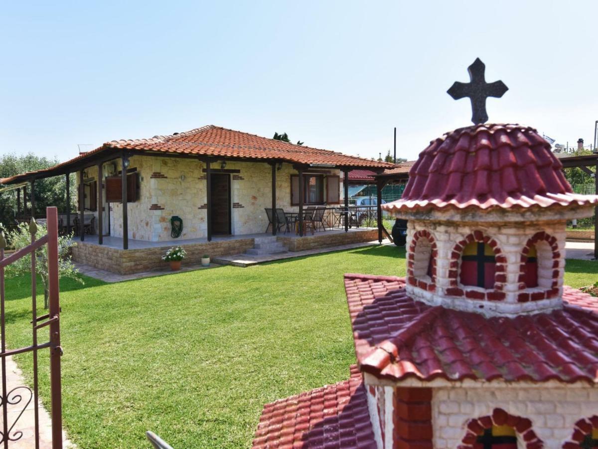 Villa Trifon By Rentalspro Services -Nea Potidea Halkidiki ภายนอก รูปภาพ