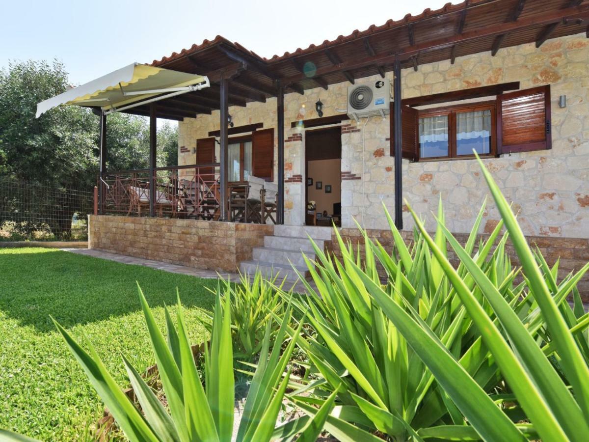 Villa Trifon By Rentalspro Services -Nea Potidea Halkidiki ภายนอก รูปภาพ